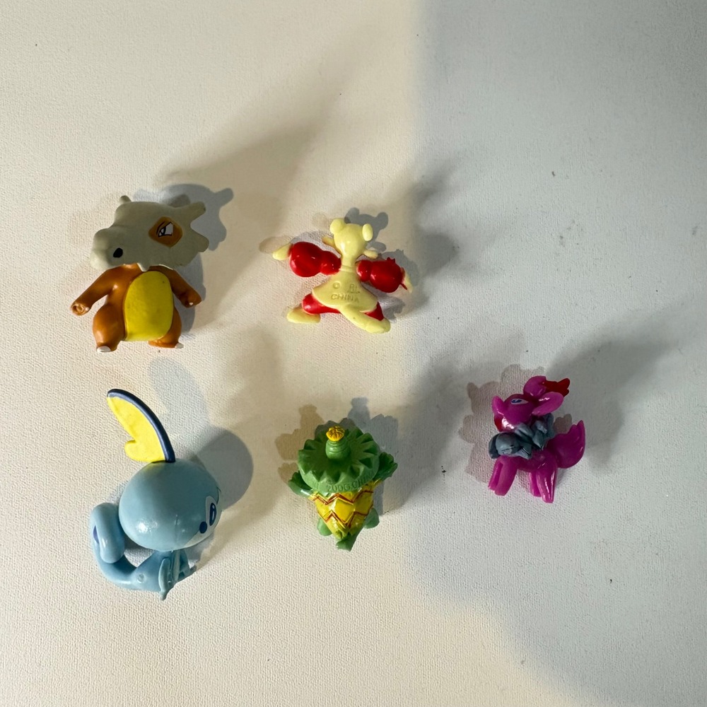 Pokemon Figure Lot Marowak Sobble Ludicolo Medicham Zorua Mini Collectibles - Picture 3 of 4